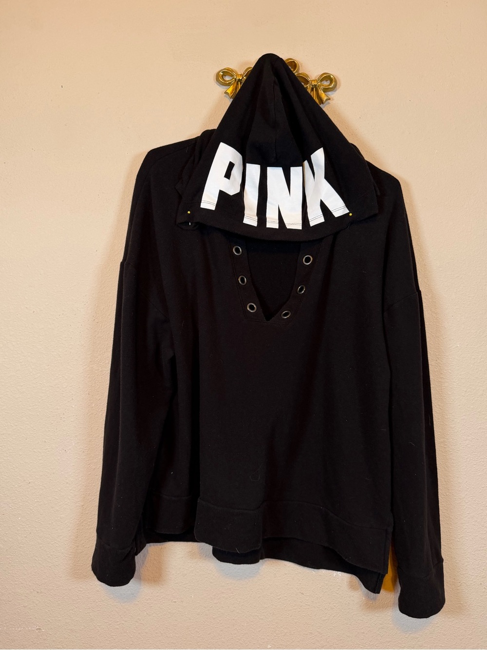 Victoria's Secret PINK Black Hooded Grommet Sweatshirt. Size L